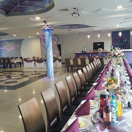 Restauracja Motel Halka ปวอตสก์ ภายนอก รูปภาพ